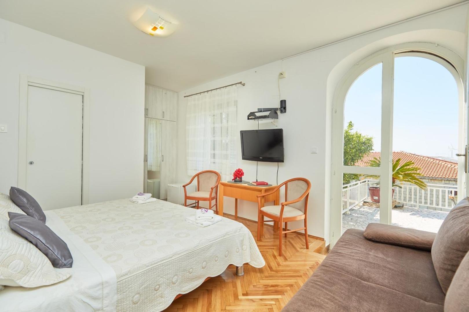 Triple Room,1212364624:JPEG